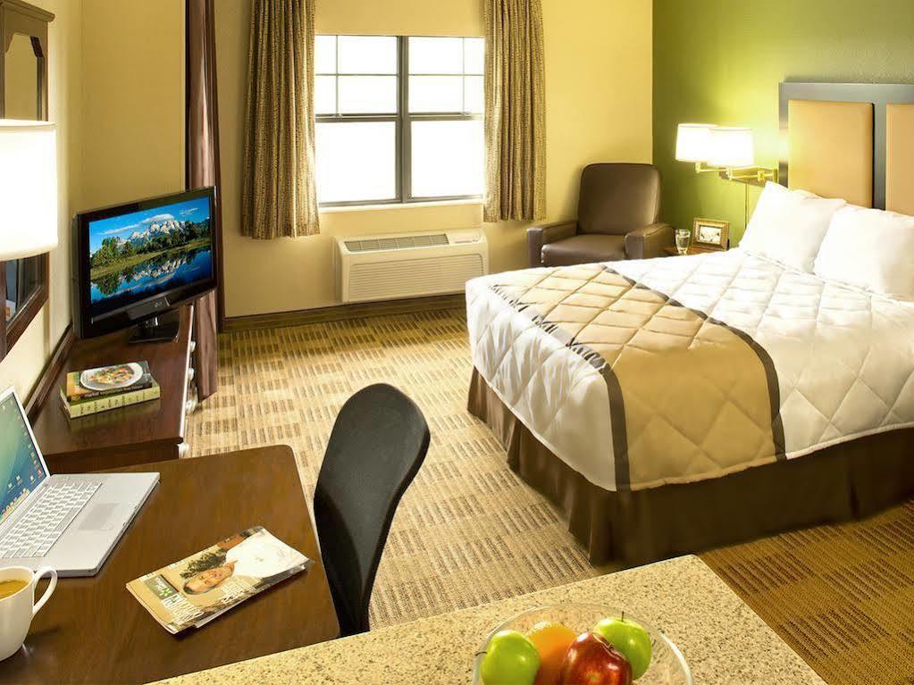 เอ็กซ์เทนด์ สเตย์ อเมริกา ออเรนจ์ เคาน์ตี้-เบรีย Hotel เบรอา ภายนอก รูปภาพ